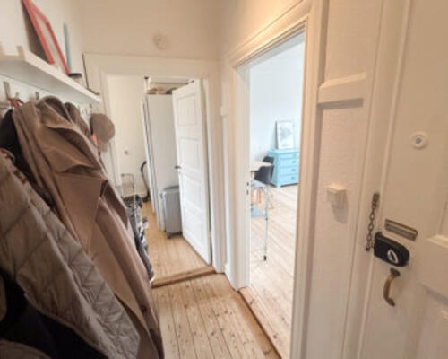 Hyggelig 2-værelses lejlighed med altan tæt på Aalborg Centrum