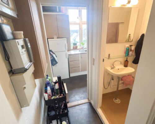 Hyggelig 2-værelses lejlighed med altan tæt på Aalborg Centrum