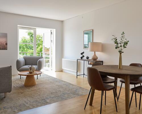 Nyistandsat 4-værelses bolig i skønne omgivelser