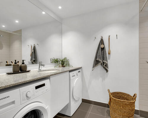 Attraktiv lejlighed i Risskov med tagterrasse