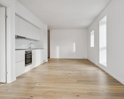 Skøn 2-værelses lejlighed med altan og stort soveværelse