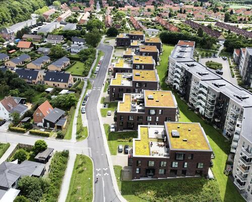 Attraktiv lejlighed i Risskov med tagterrasse