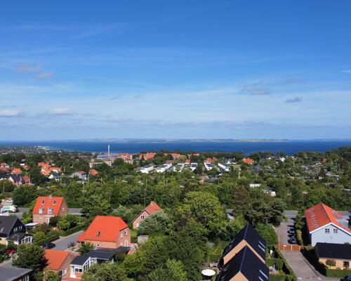 Attraktiv lejlighed i Risskov med tagterrasse
