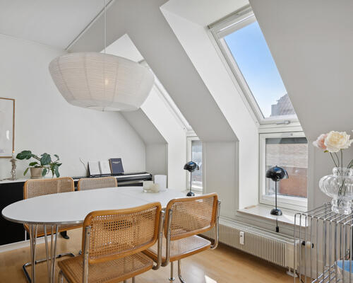 2 værelses nyere renoveret lejlighed på 69 m²