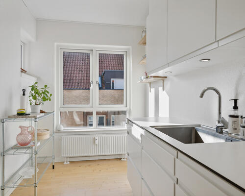 2 værelses nyere renoveret lejlighed på 69 m²
