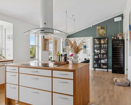 Stor møbleret villa | Slagelse