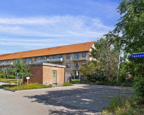 Moderne boliger i Tækkerhusene, Hillerød: Elevator og privat altan. Perfekt beliggenhed ved både natur og by liv