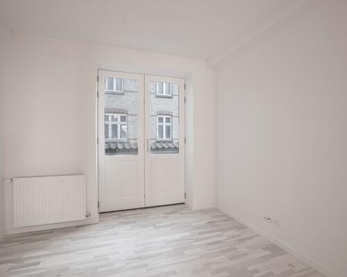 Lækker lys lejlighed i Aalborg centrum - husdyr tilladt.