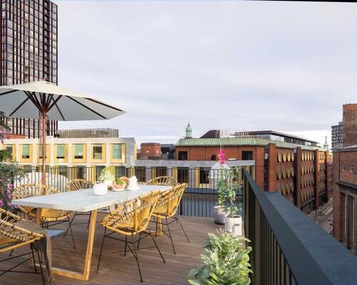 Nyere opført lejlighed i Carlsbergbyen med tagterrasse på 12 m2 udlejes fra 1/7