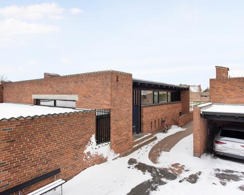 Lovely villa at almost 300 m2 all together