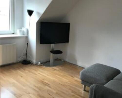 Fin 2-værelses lejlighed i vestbyen