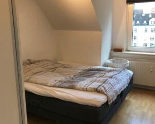 Fin 2-værelses lejlighed i vestbyen