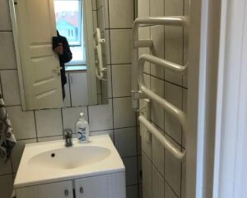 Fin 2-værelses lejlighed i vestbyen