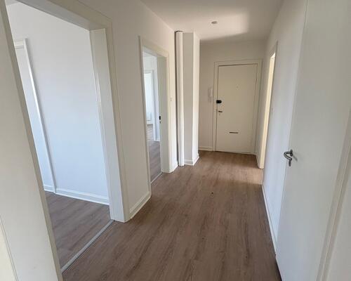 Stor nyere renoveret 4. værelses lejlighed