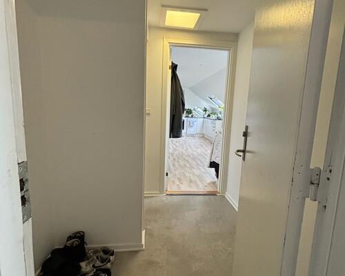 Pæn og regulær 3 værelses lejlighed