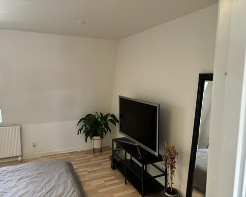 Pæn og regulær 3 værelses lejlighed