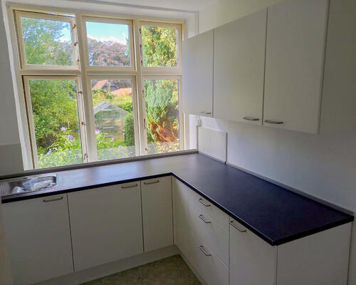 Hyggelig og nyrenoveret 3 værelses med adgang til have, Horsens