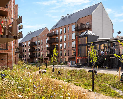 Fantastisk 4-værelses lejlighed med to altaner i attraktive Risskov Engen