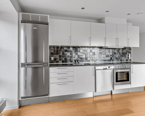 Lys 4-værelses på 89 m2 med altan, elevator og parkering