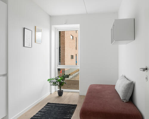 Skøn 4-værelses lejlighed i Høiriisparken