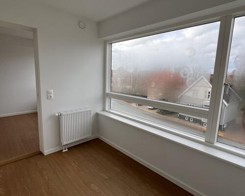 Nyopført moderne 3. vær. lejlighed i to plan.