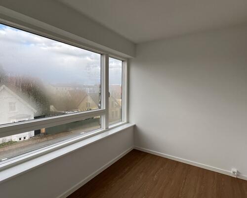 Nyopført moderne 3. vær. lejlighed i to plan.