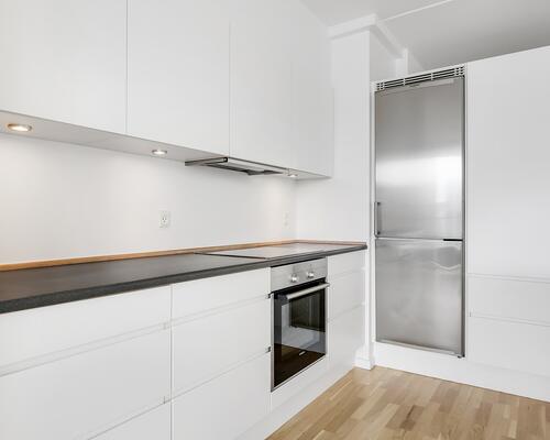 Rummelig 3-værelses lejlighed i Ørestaden