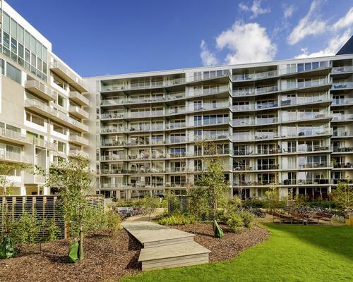 Rummelig 3-værelses lejlighed i Ørestaden