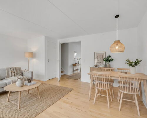 4 - vær. rækkehus med terrasse/have i grønne områder.