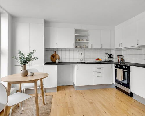 4 - vær. rækkehus med terrasse/have i grønne områder.