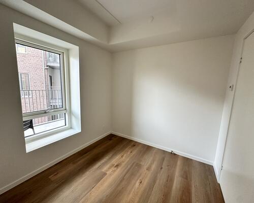 Moderne lejlighed med stor altan og tagterrasse i Nørresundby