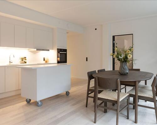 5 værelses lejlighed i København V