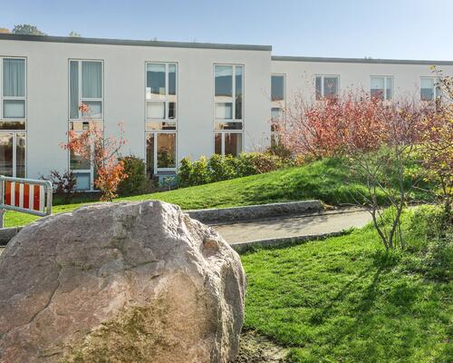 Attraktivt - arkitekttegnet rækkehus i Skåde