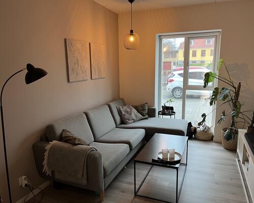 Delevenlig 3-værelses med altan i moderne ejendom