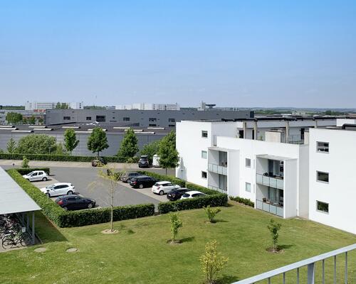 Skøn 2-værelses med altan og tæt på Aarhus