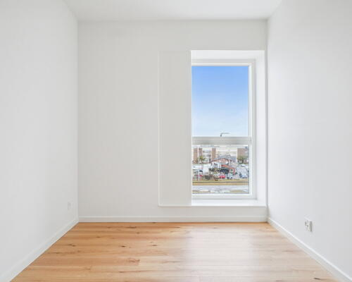 Flot 4-værelses bolig med alt i hårde hvidevarer, gulvarme i hele boligen og egen terrasse - Ingen bindingsperiode!