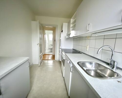 Lys og indbydende 2-værelses lejlighed i centrum