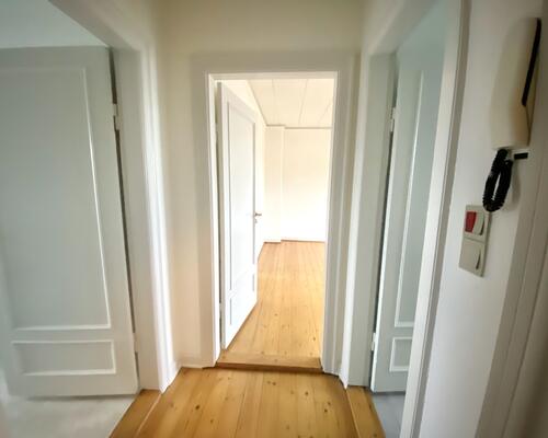 Lys og indbydende 2-værelses lejlighed i centrum