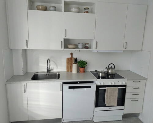 Lys og delevenlig 4-værelses på 125 m2 med karnap og opvaskemaskine