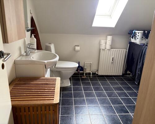 Stor 5 værelses lejlighed på Lindedal