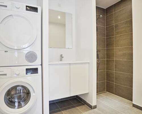 Fløjhusene - Bygning E - Stor og lys 5-værelses lejlighed i høj kvalitet med altan og plads til hele familien