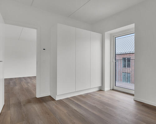 Moderne lejlighed med altan og fjordudsigt i Nørresundby