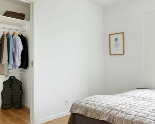 Rummelig og moderne 3-værelses lejlighed med god terrasse, gulvvarme i hele boligen og lyst køkken-alrum!