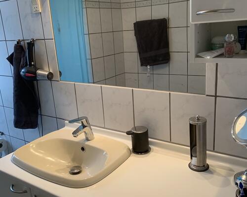 Dejlig 2 vær. lejlighed på Nørretorv, husdyr tilladt.