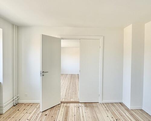 3 værelses – Tolderlundsvej 70, 2. th – Odense C