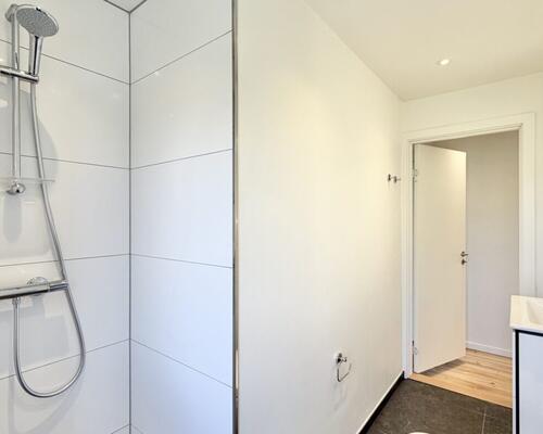 3 værelses – Tolderlundsvej 70, 2. th – Odense C