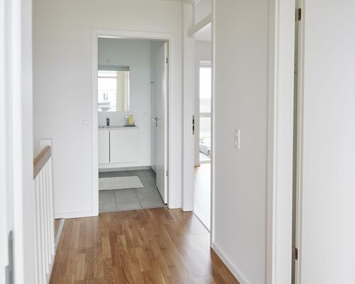 Familievenligt 4-værelses rækkehus i to plan