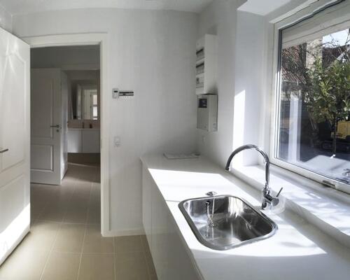 Nybygget villa i lækre materialer.