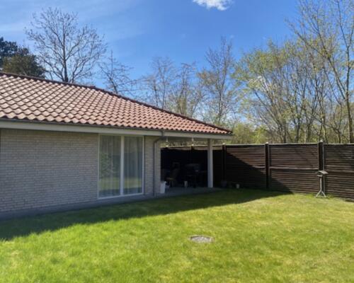 Nybygget villa i lækre materialer.