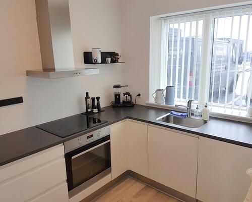 Lys og moderne 3-værelses med stor terrasse